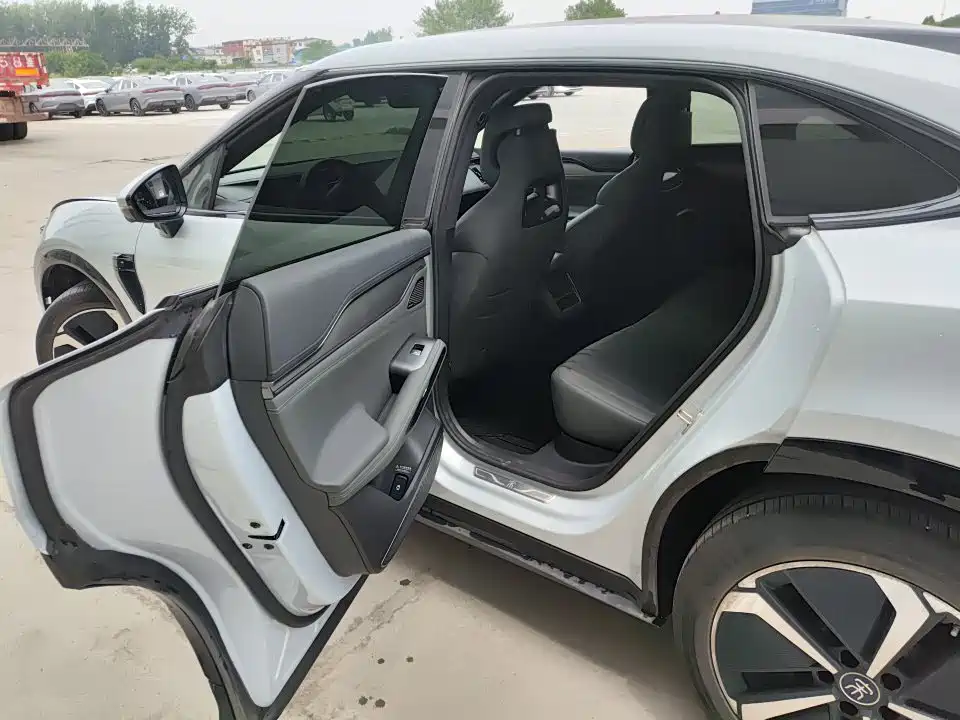 BYD Song L EV L EV 2025 Smart Drive 662km