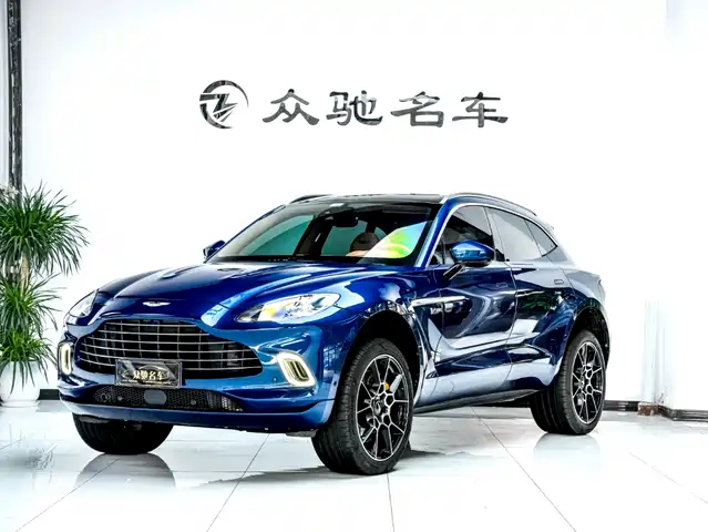 ASTON MARTIN  DBX 2021