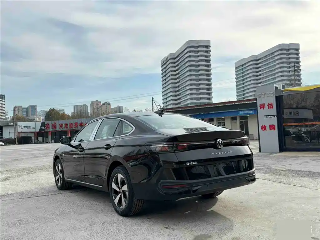 Volkswagen Magotan 2024 300TSI DSG Premium