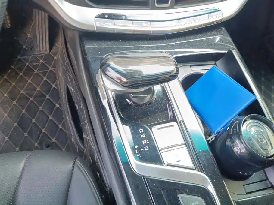 Geely Borui Hybrid — миниатюра 16