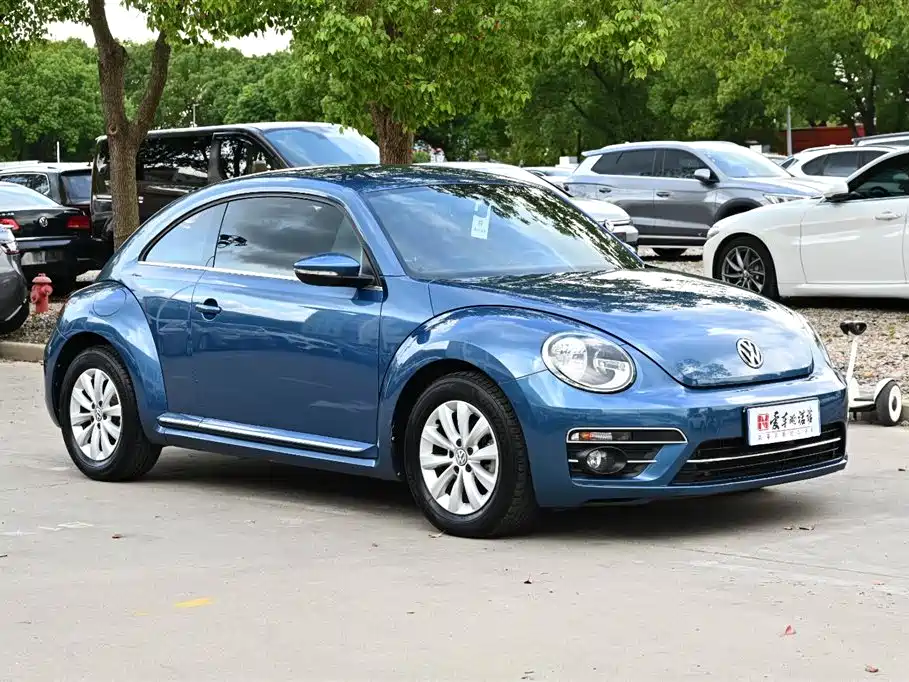 VOLKSWAGEN BEETLE