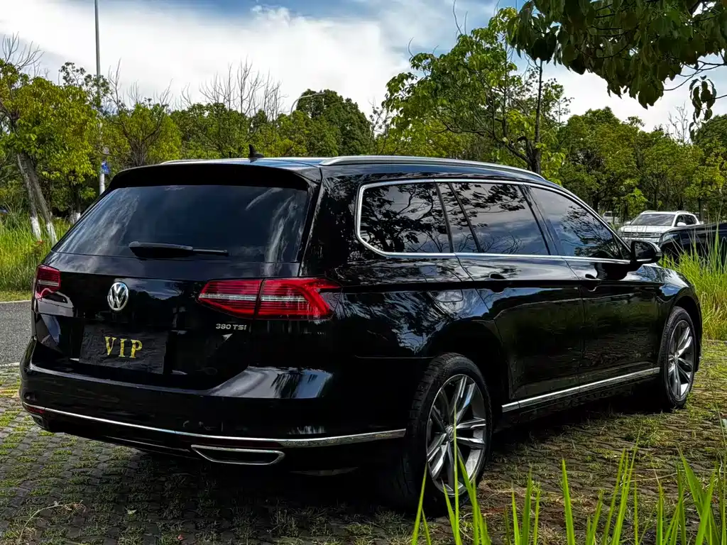 Volkswagen Passat Variant 2018 380TSI