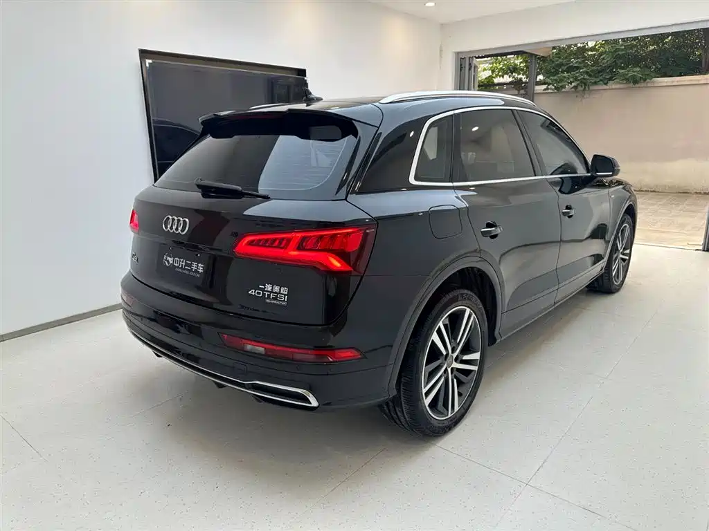 Audi Q5L 2020 40 TFSI Fashion