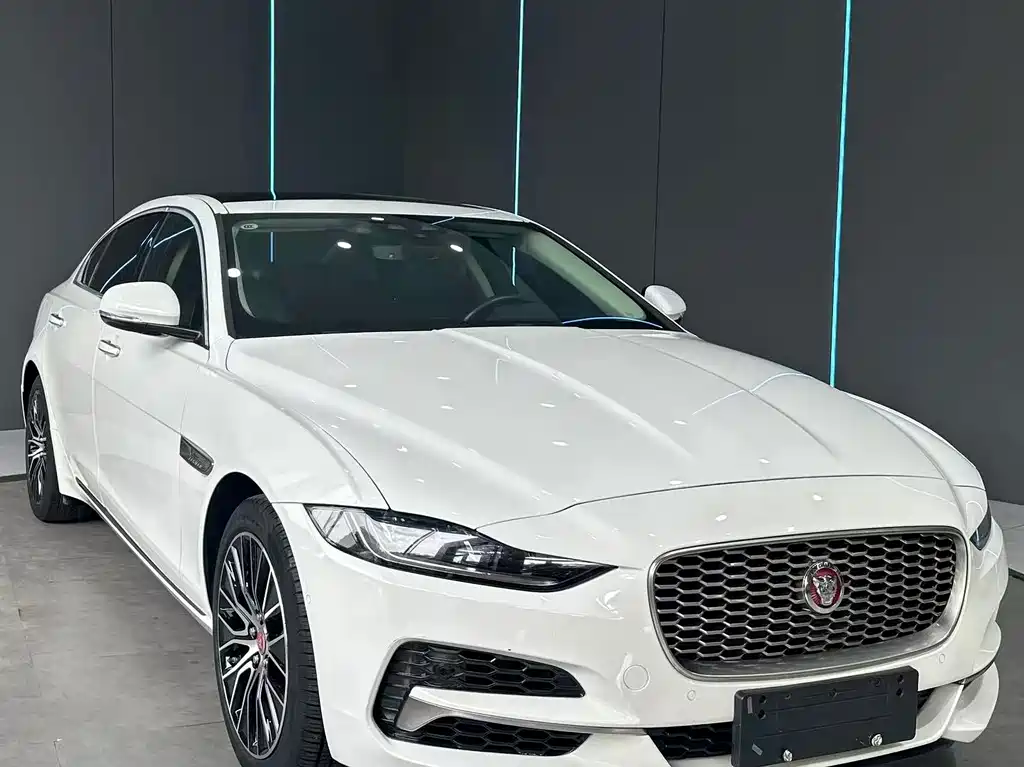 Jaguar XEL 2.0T 200PS S Progressive Elegant Edition, фото 3