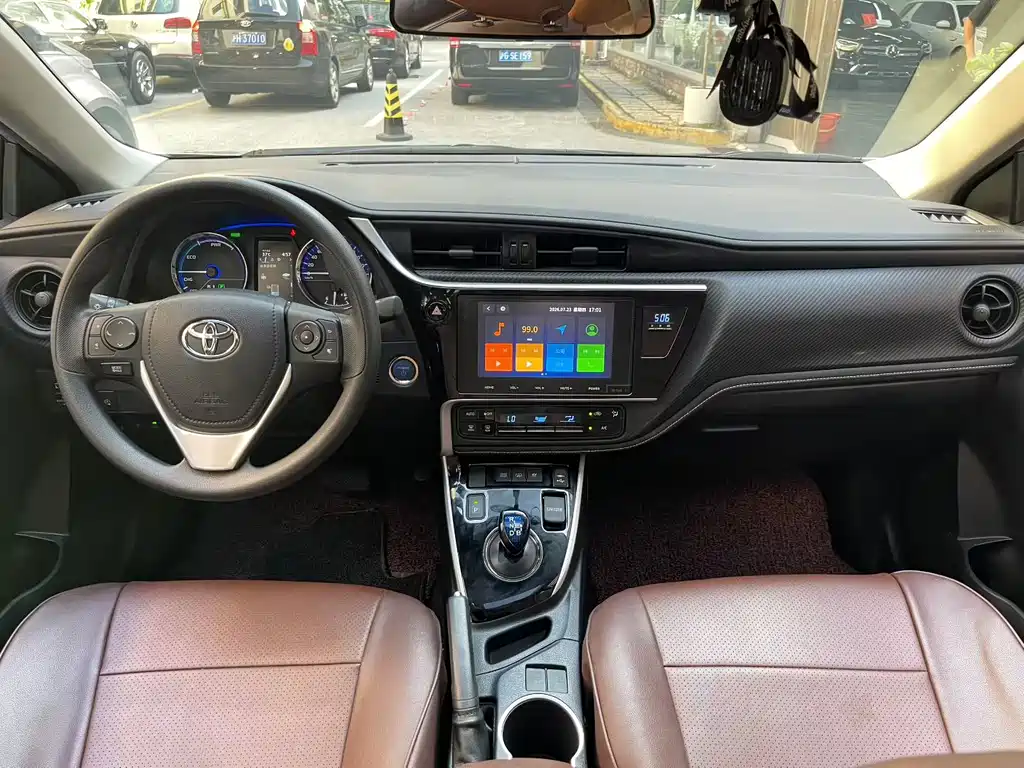 Toyota Levin Twin Engine E+ — миниатюра 5