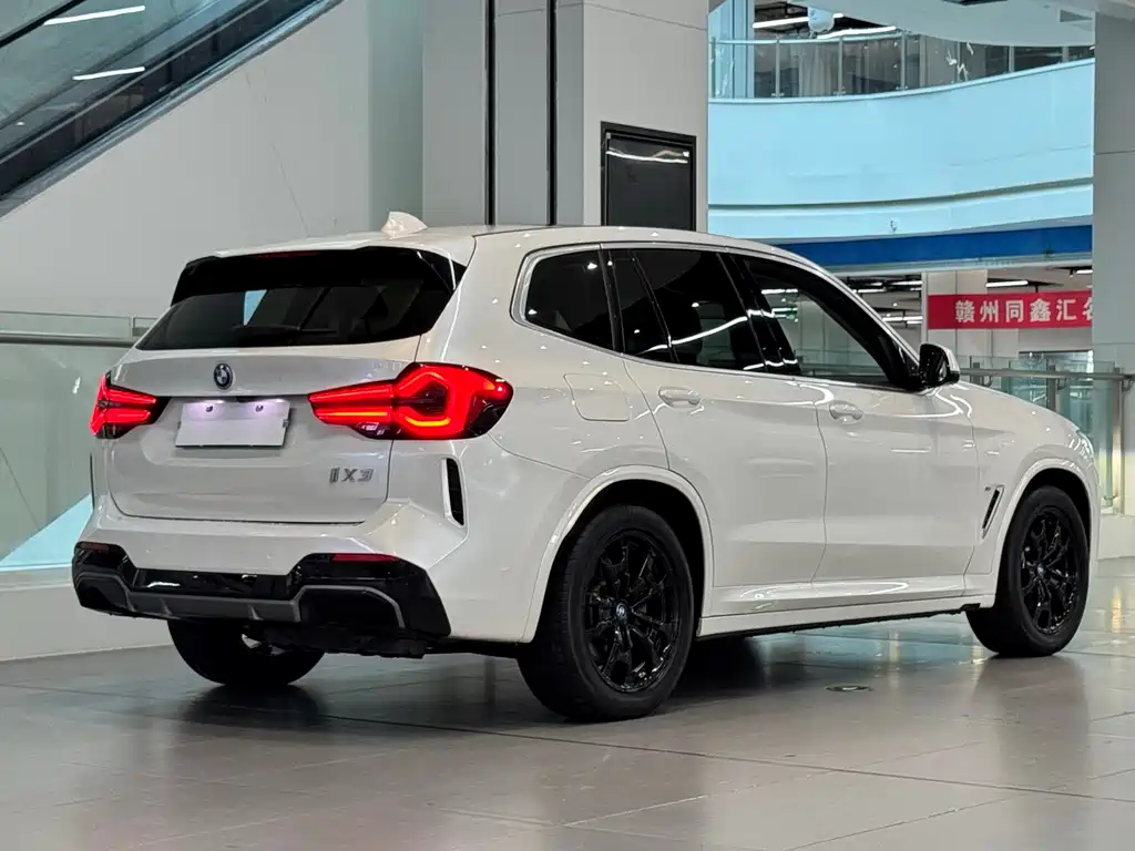 BMW iX3 2022 Lead