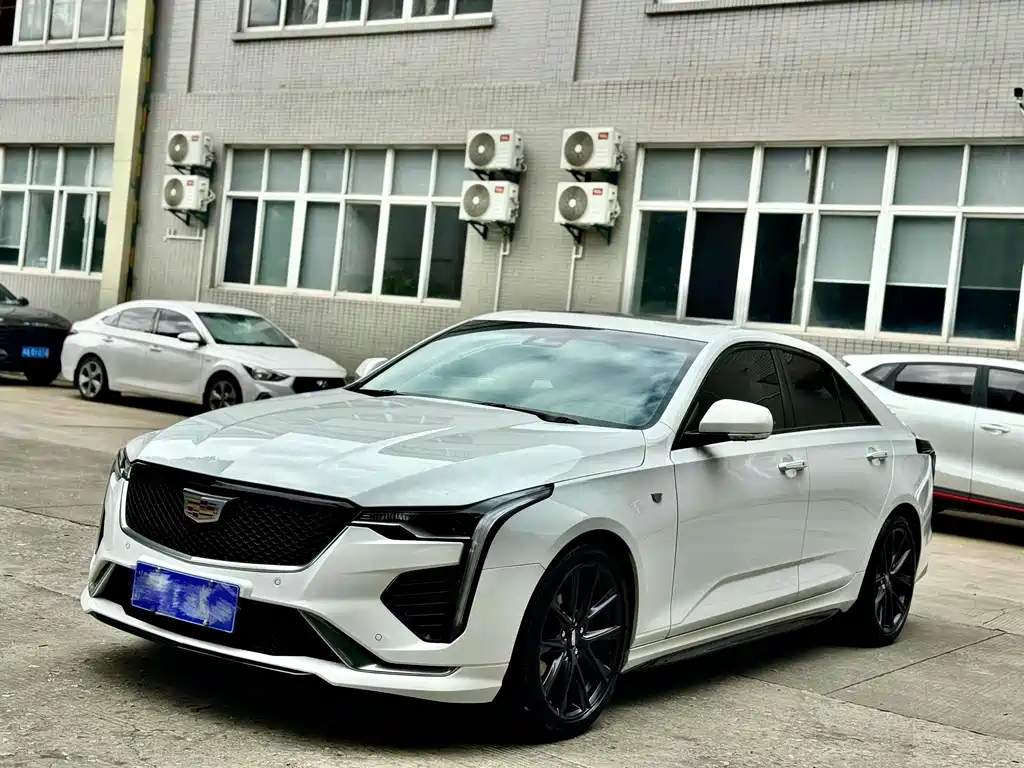 Cadillac CT4