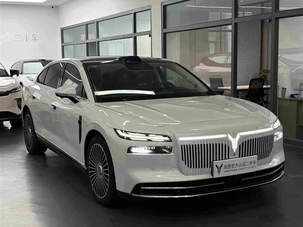 VOYAH Passion L — миниатюра 3