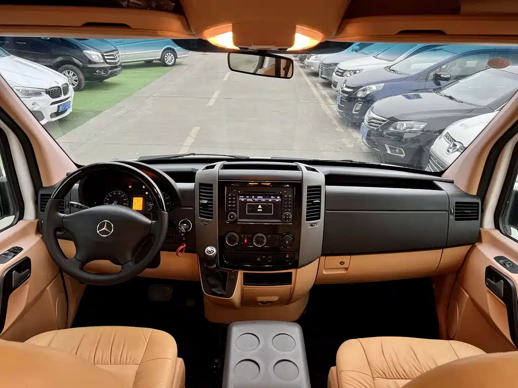 Mercedes-Benz Sprinter — миниатюра 7