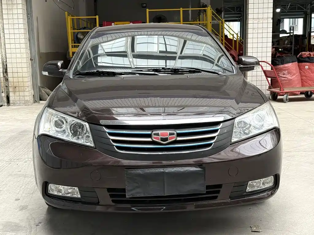 Geely Emgrand 2012 1.8L MT Luxury