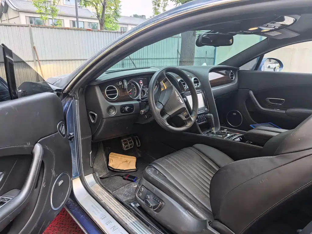 Bentley Continental — миниатюра 9