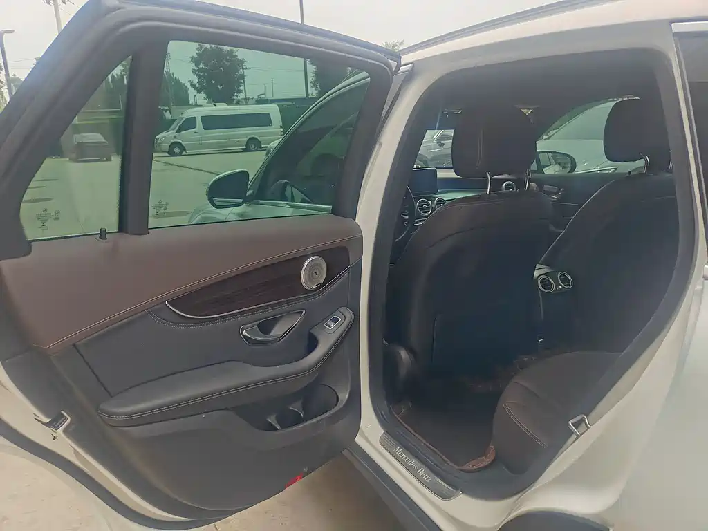 Mercedes-Benz GLC 2019 GLC 260 4MATIC