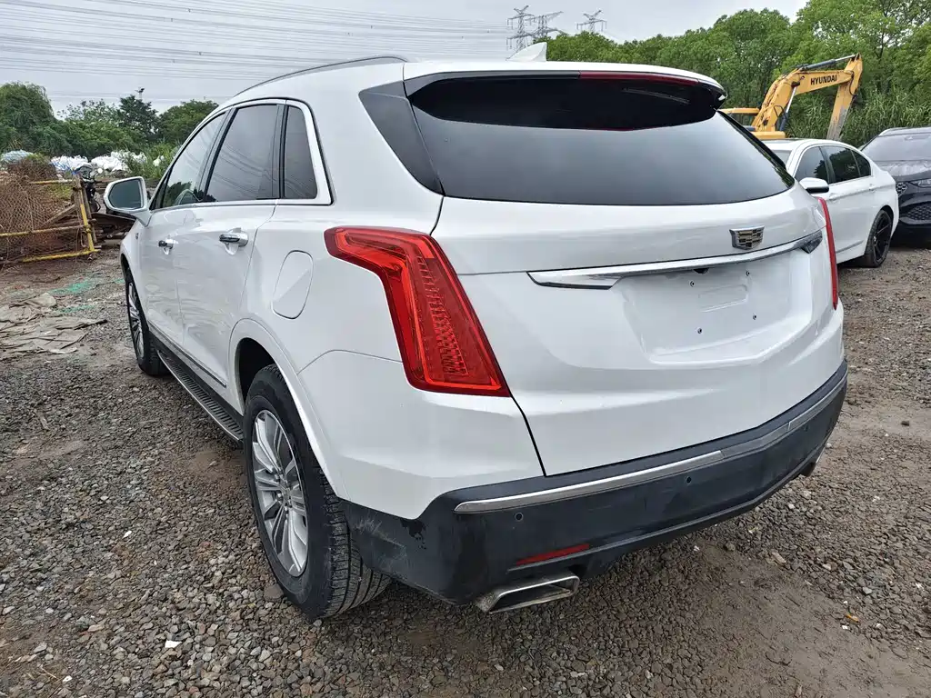 Cadillac XT5 — миниатюра 8
