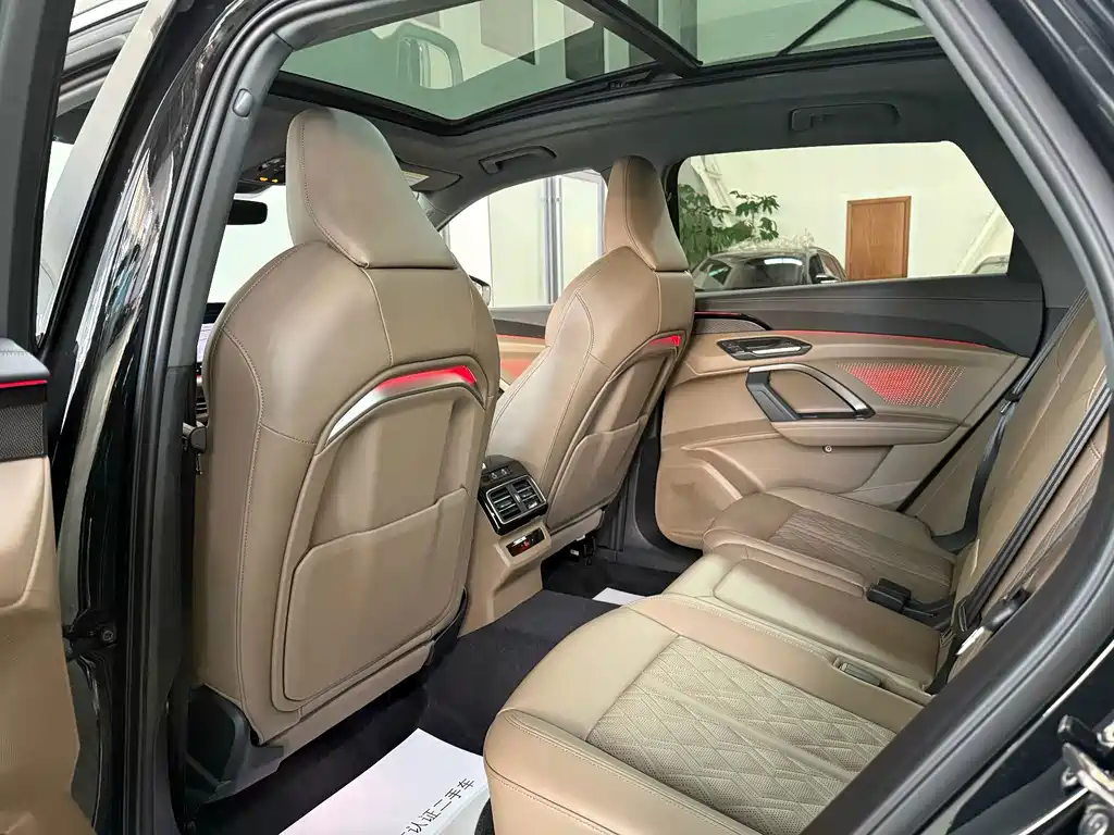 Audi Q5L — миниатюра 10