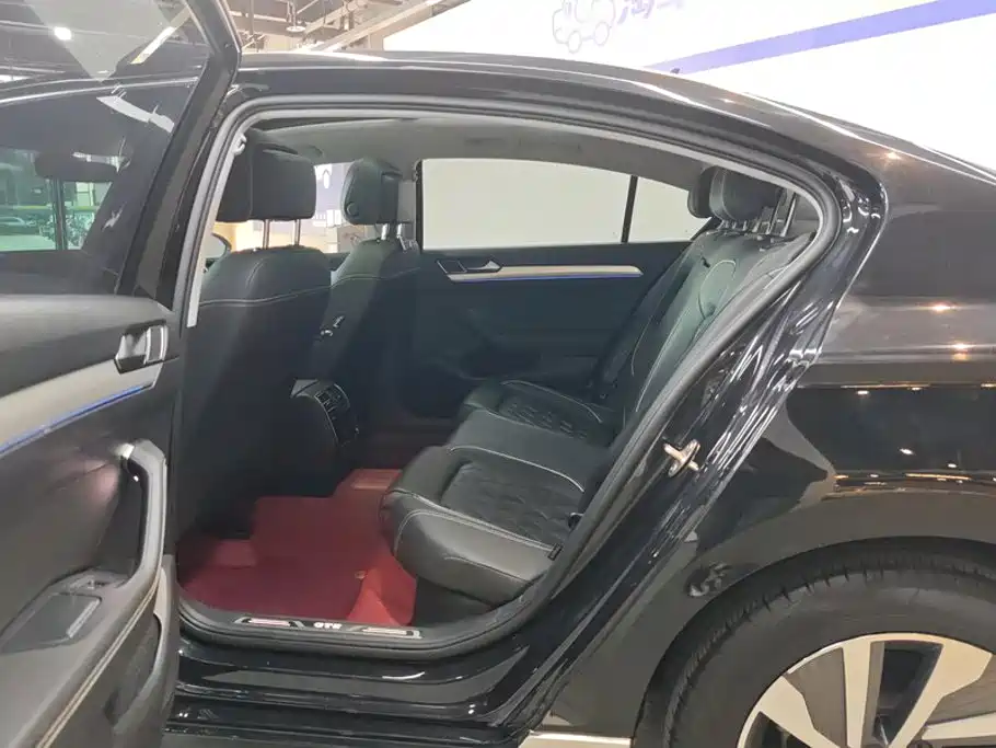 Volkswagen 迈腾 PHEV — миниатюра 11