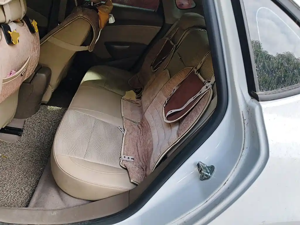 Buick Excelle — миниатюра 18