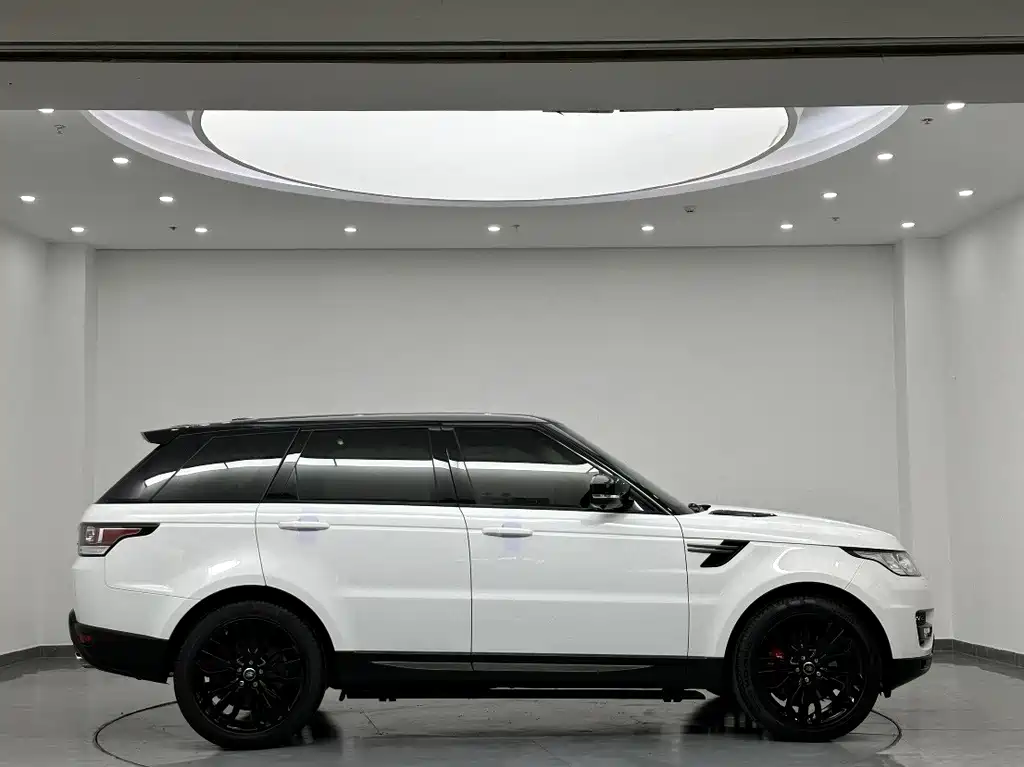 Land Rover Range Rover Sport 2015 3.0T