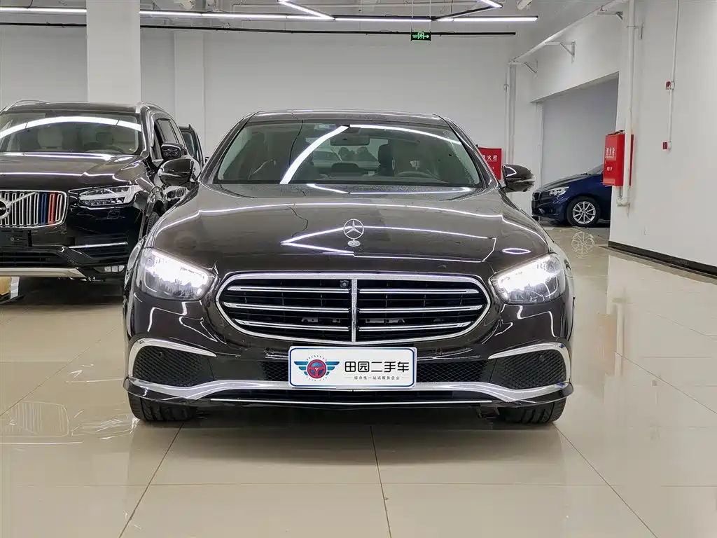 MERCEDES-BENZ E CLASS