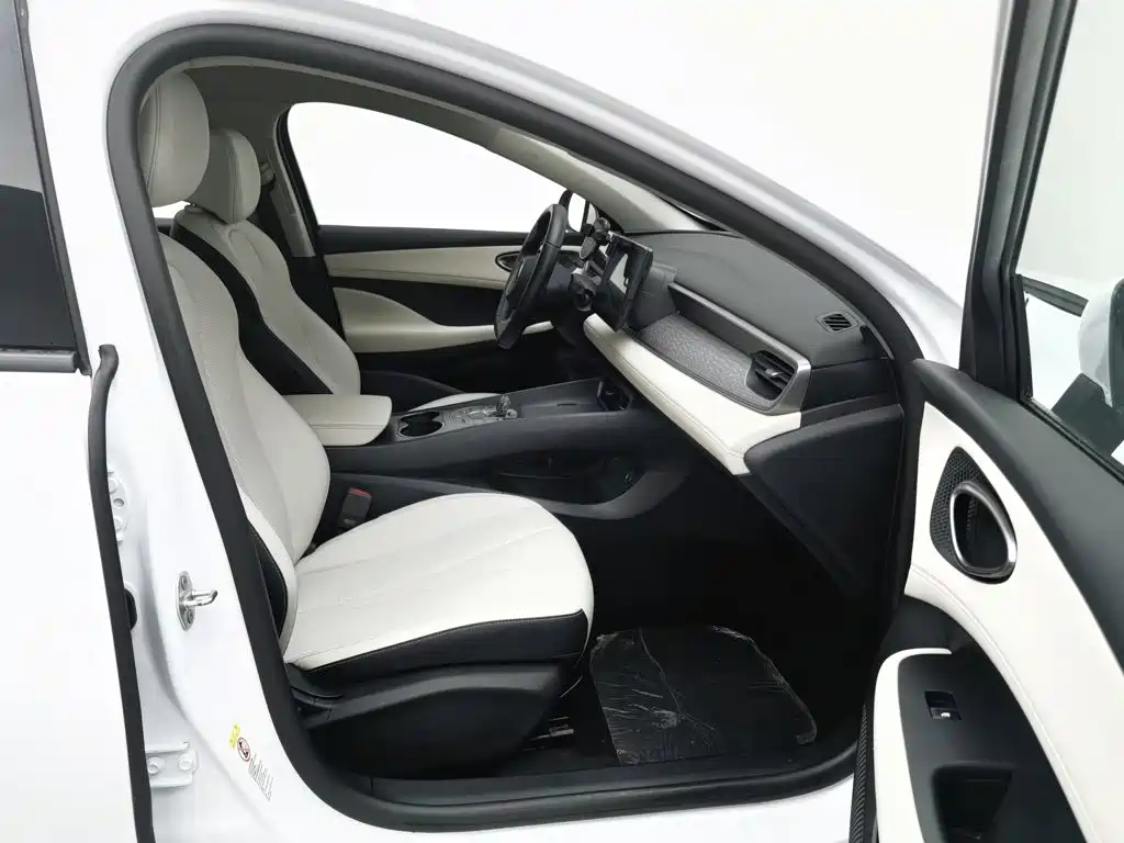 BYD Seal 05 DM-i — миниатюра 23