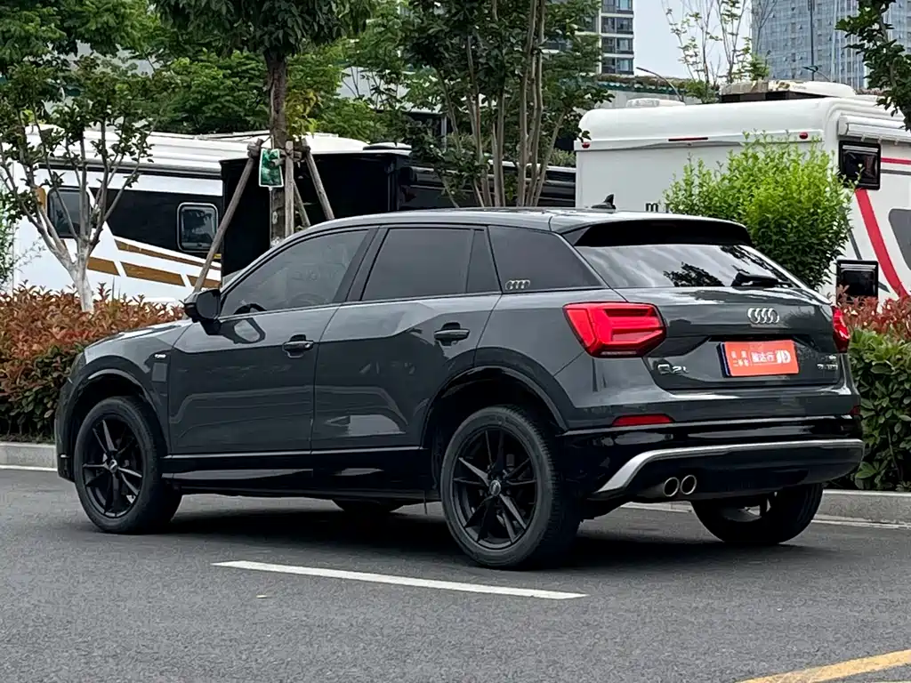 Audi Q2L 2021 35 TFSI