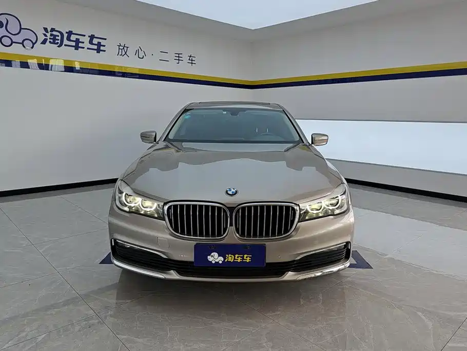 BMW 7 Series — миниатюра 2