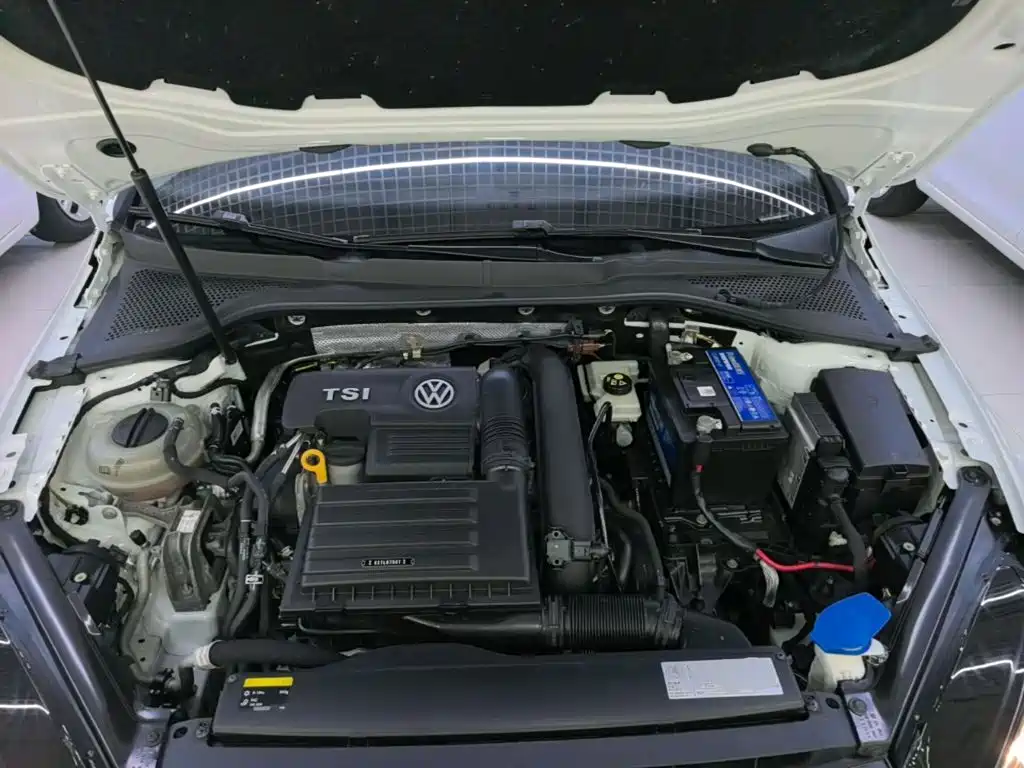 Volkswagen Golf — миниатюра 20