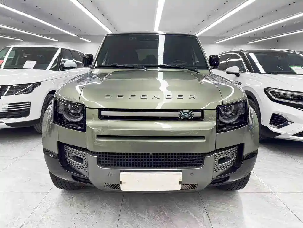 LAND ROVER DEFENDER