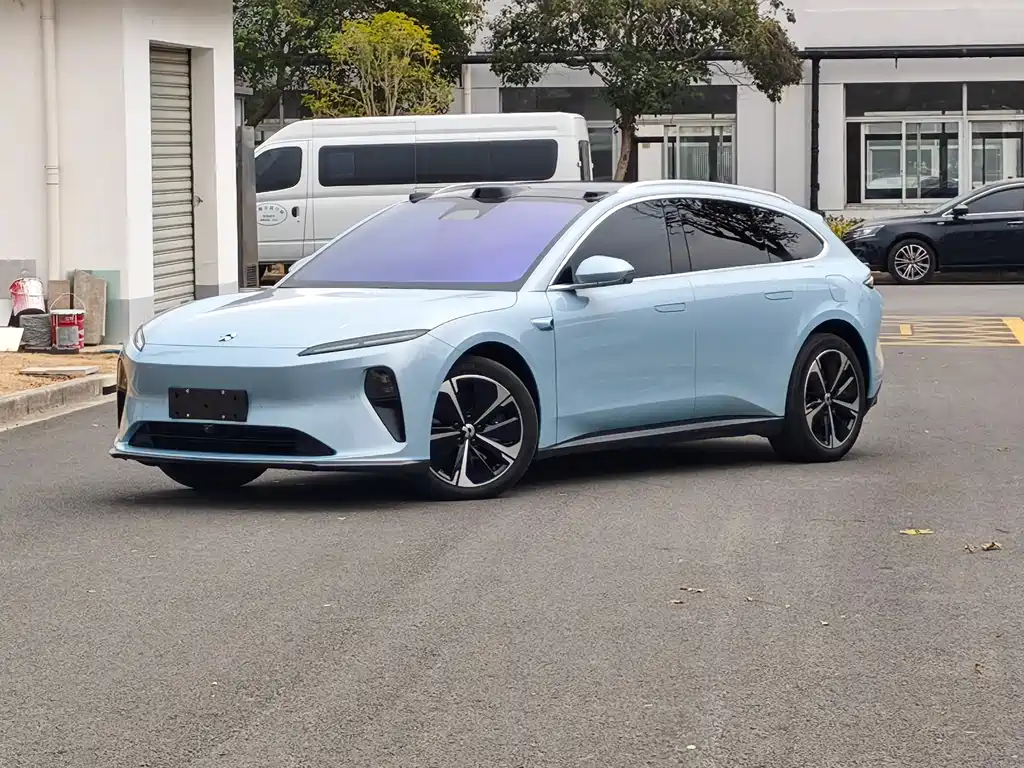 NIO NIO ET5T