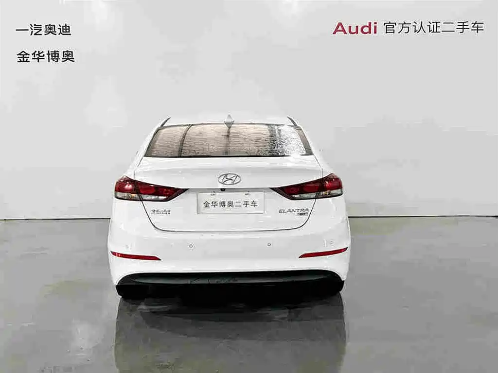 Hyundai Elantra — миниатюра 5