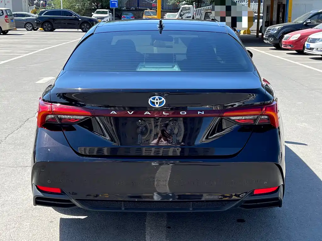 Toyota Avalon 2019 2.5L XLE Luxury VI