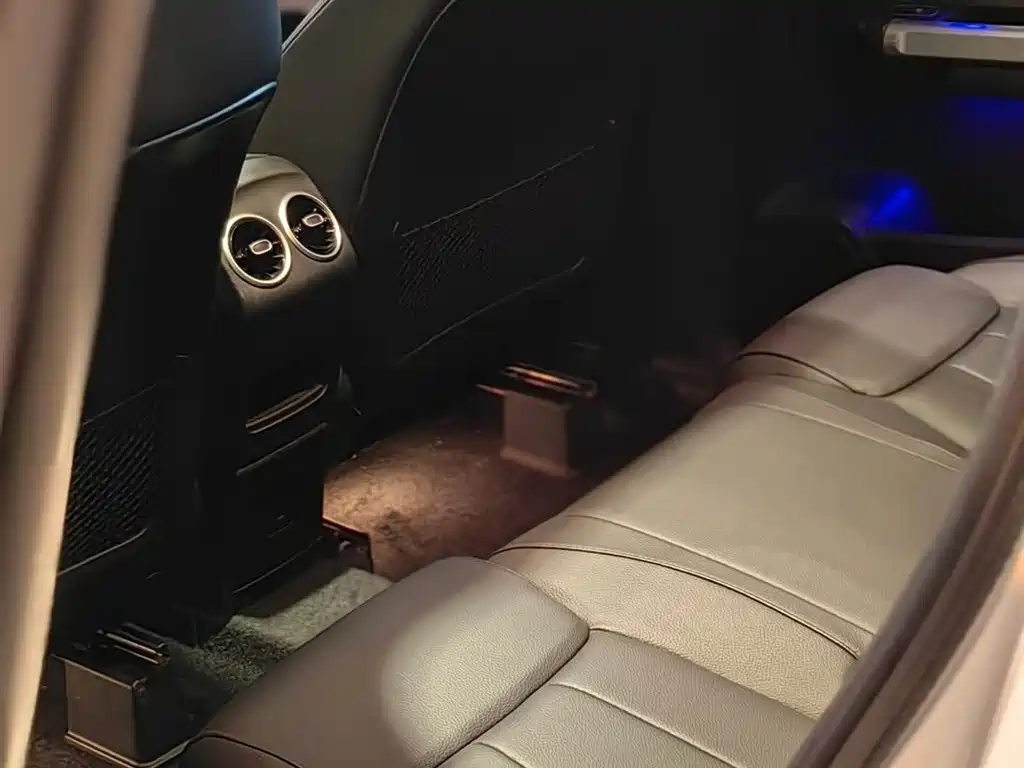 Mercedes-Benz GLB 2023 GLB 220