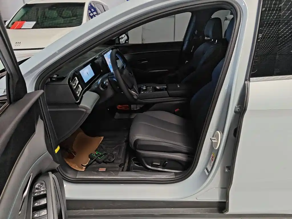 BYD Qin L — миниатюра 15
