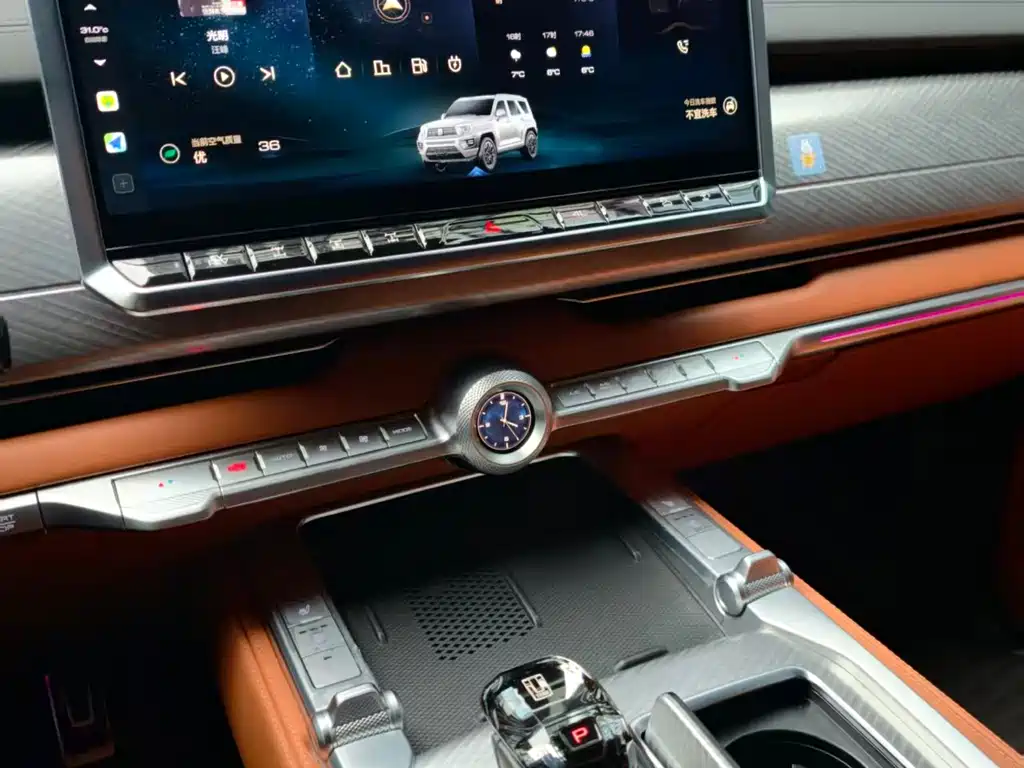 TANK TANK 700 NEW ENERGY