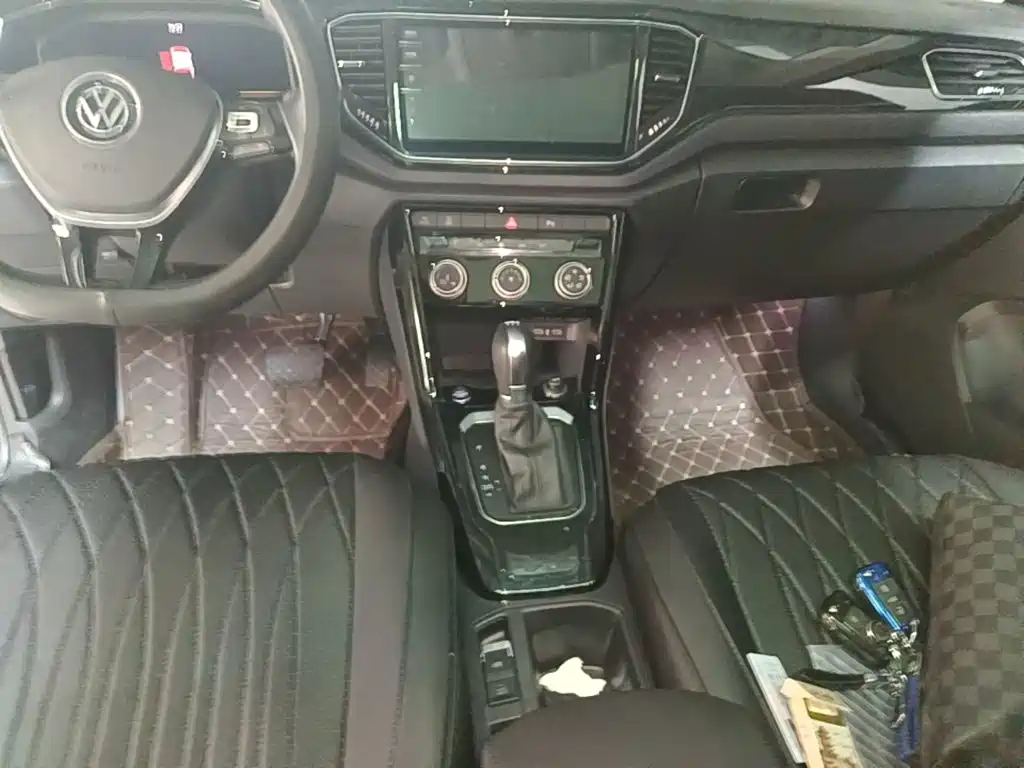 Volkswagen T-Roc — миниатюра 14