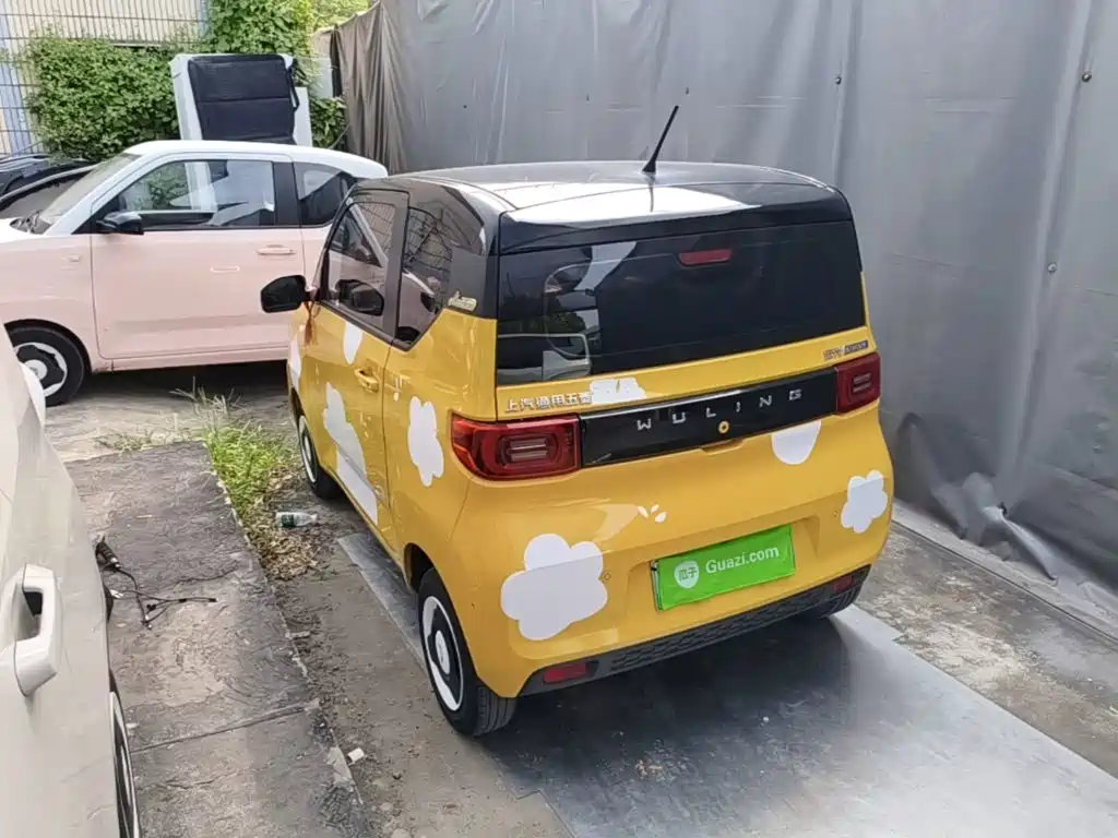 Wuling MINIEV — миниатюра 5