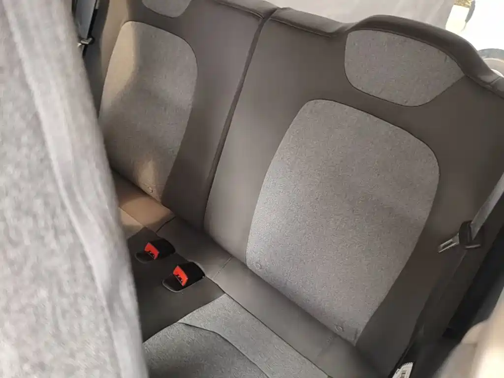 Wuling MINIEV — миниатюра 17