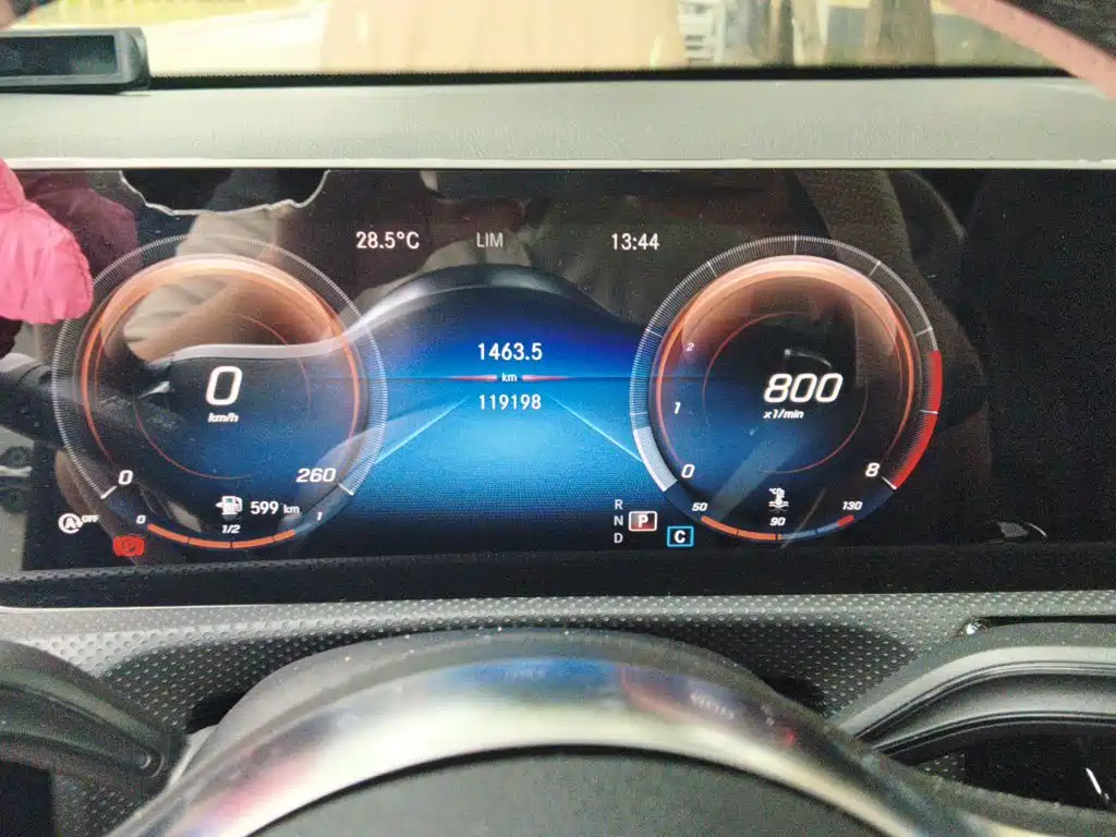 Mercedes-Benz A-Class — миниатюра 8