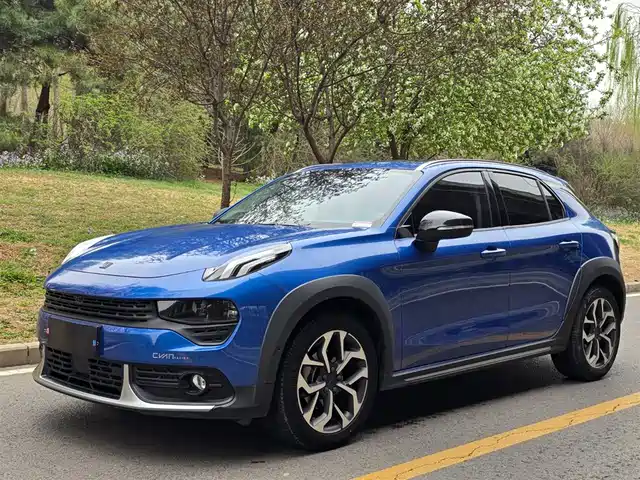2020 Lynk & Co 02