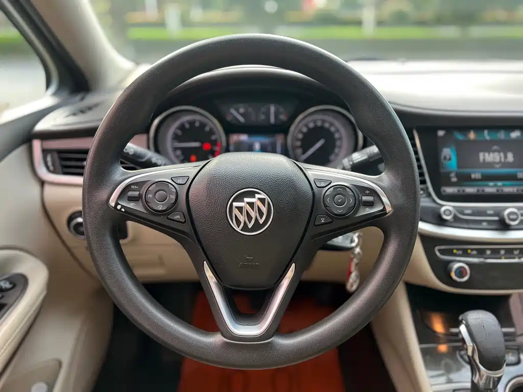 Buick Verano — миниатюра 11