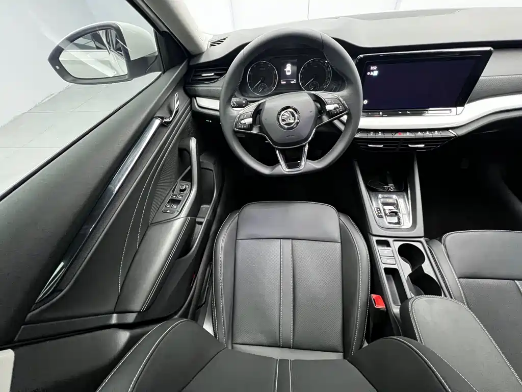 Skoda Octavia — миниатюра 9