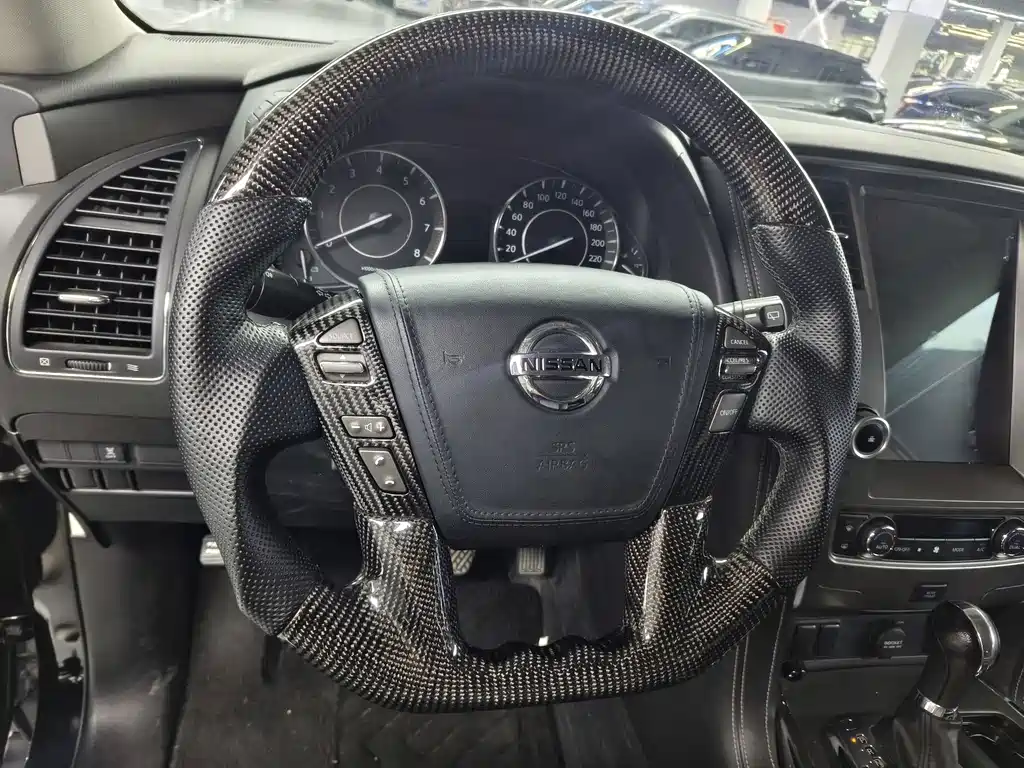 Nissan Patrol — миниатюра 7
