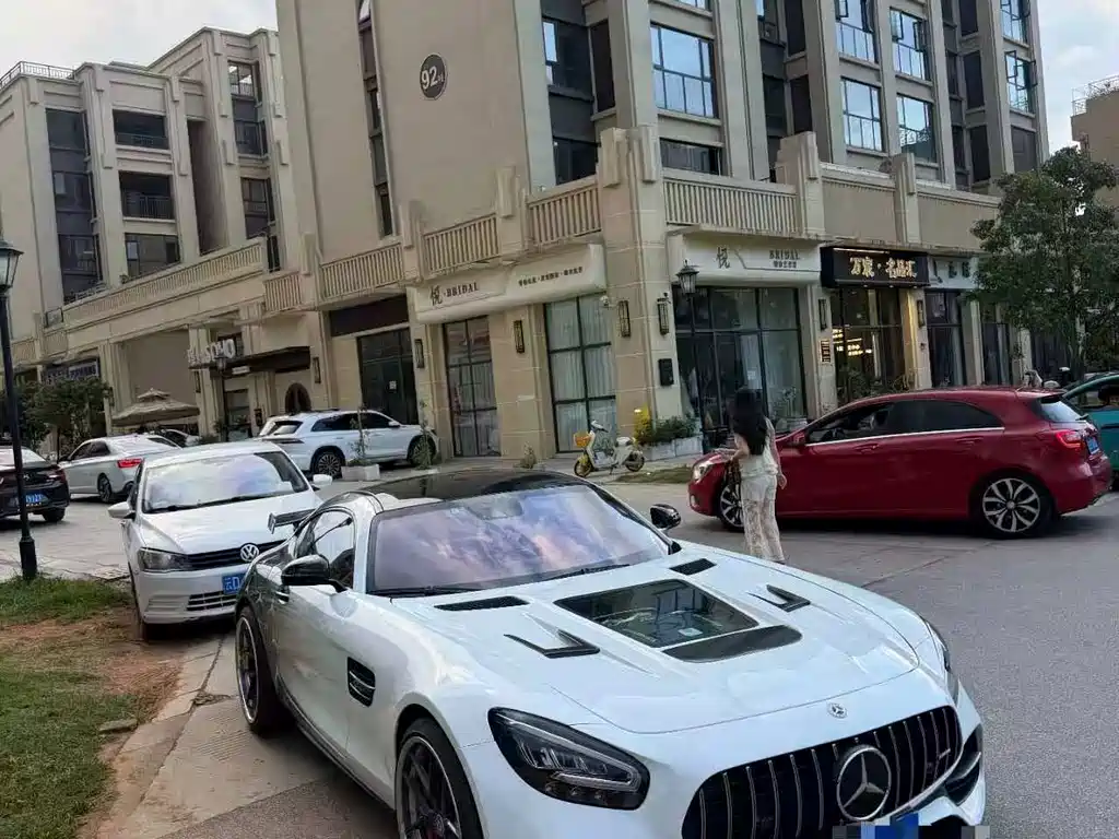Mercedes-Benz AMG GT