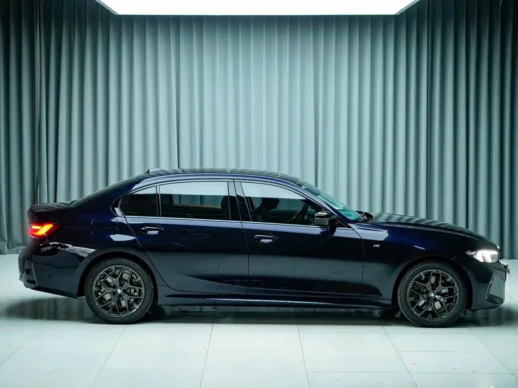 BMW 3 Series — миниатюра 4