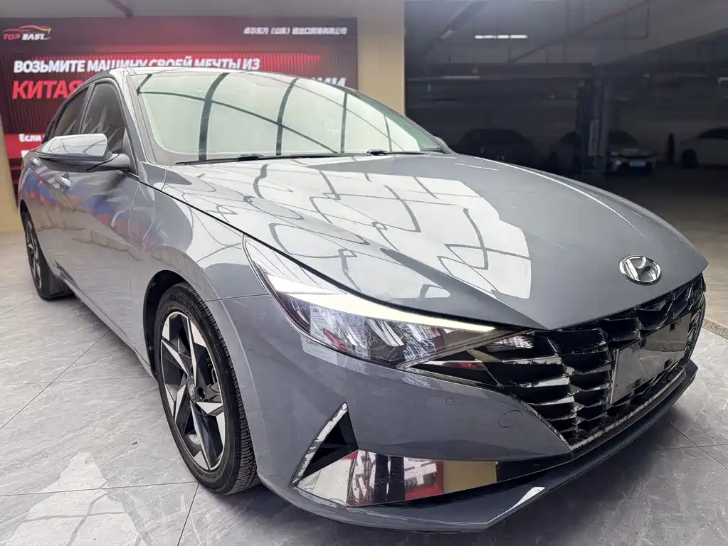Hyundai Elantra — миниатюра 3