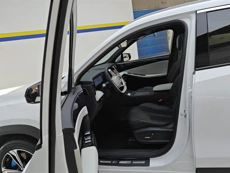 GEELY GALAXY GALAXY L7