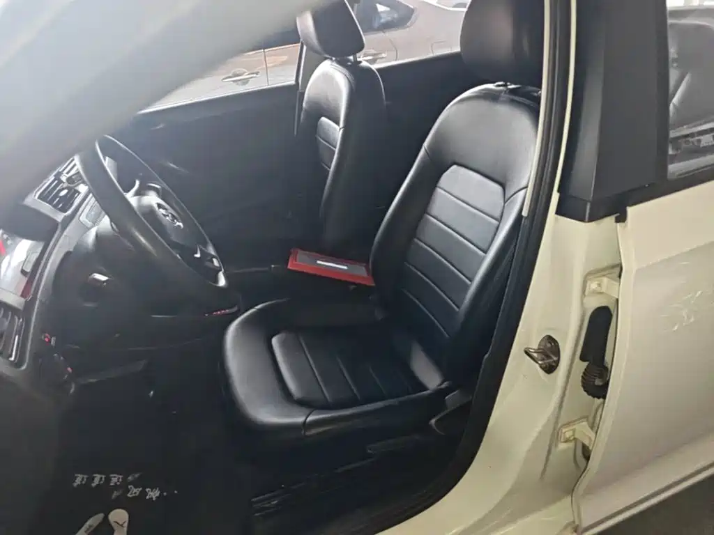 Volkswagen Santana — миниатюра 15