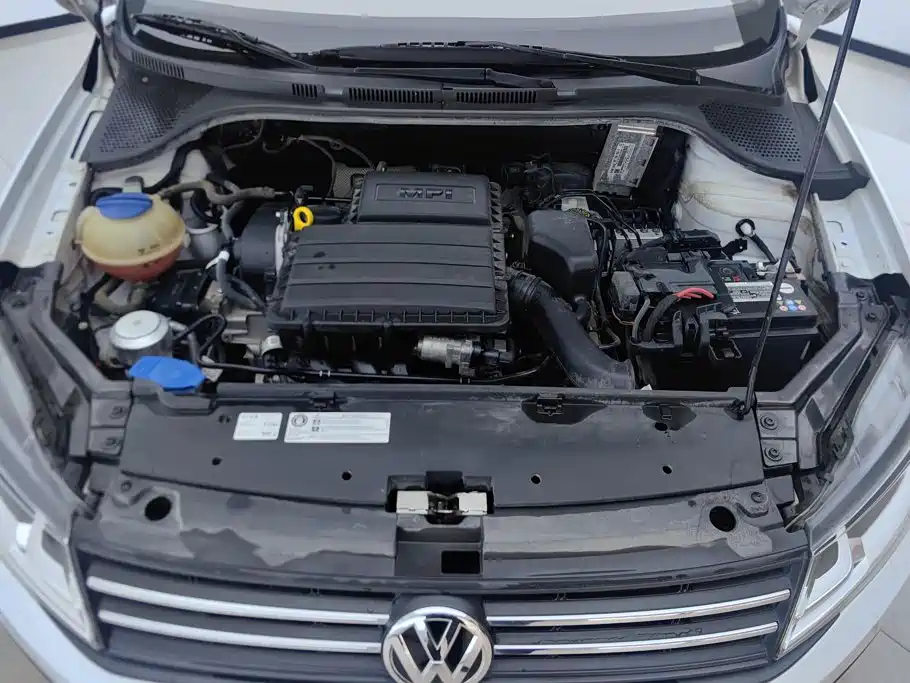 Volkswagen Santana — миниатюра 10