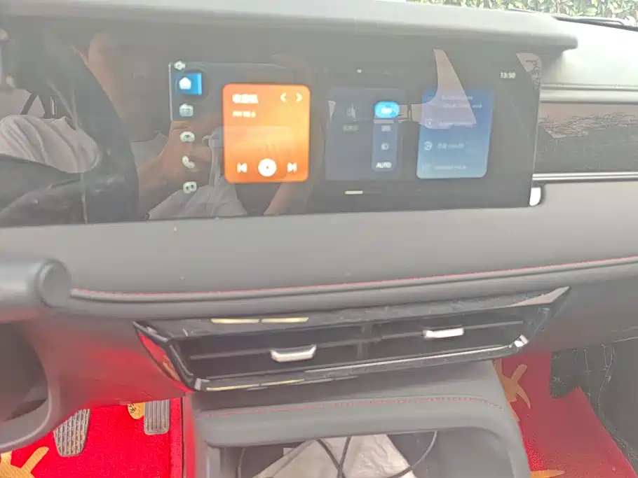 Roewe i5 — миниатюра 13