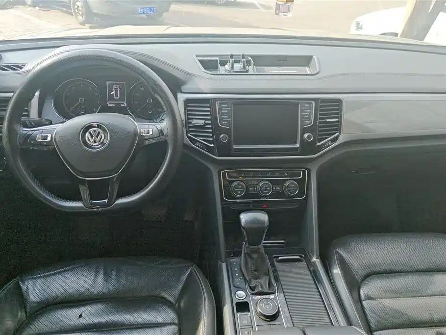 VOLKSWAGEN TOURANG