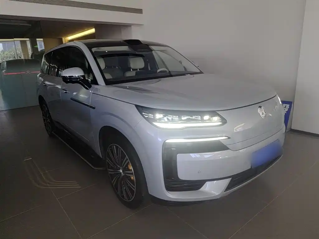 Denza N9 2025 Flagship